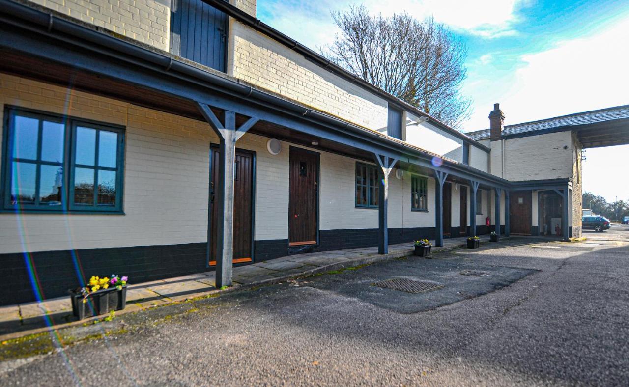 The Coachman Pub, Hartford, Room Only Hartford  外观 照片